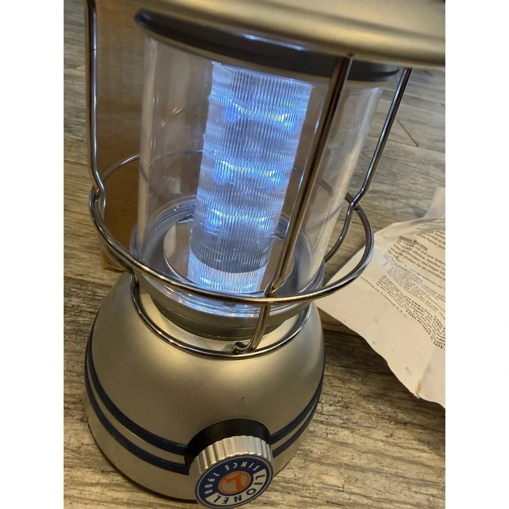 Lionel Conductor's Lantern COA LED 18722 Railroad Manual Box New Train